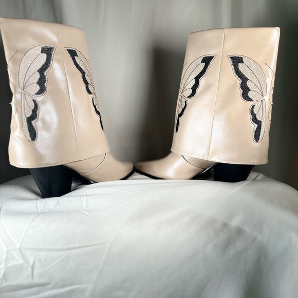 NWOT Western Cream Butterfly Embroidered Women's Boots - Picture 5 of 11